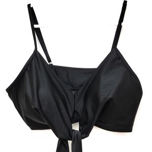 ``T25653 Cupshe Black Bikini Top